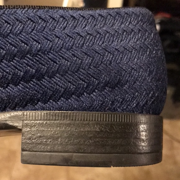 GIORGIO ARMANI Men’s blue velvet shoes